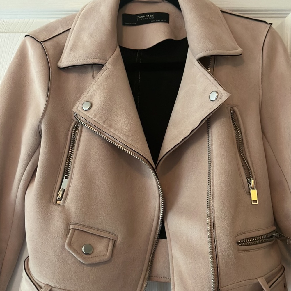 Cute light pink ZARA vegan suede moto jacket with belt (size S)